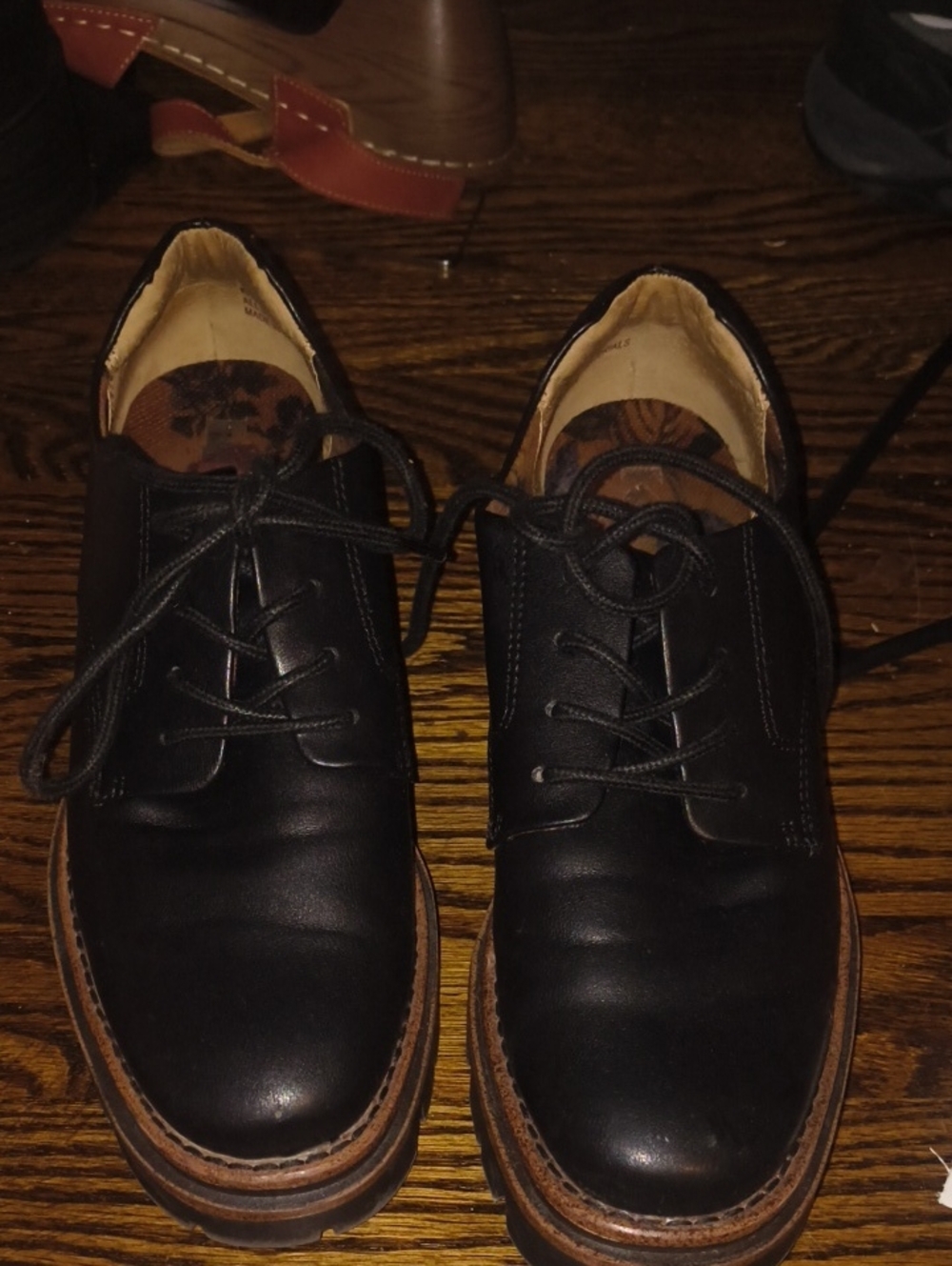 Women Black Leather Lace-Up Dress Shoes